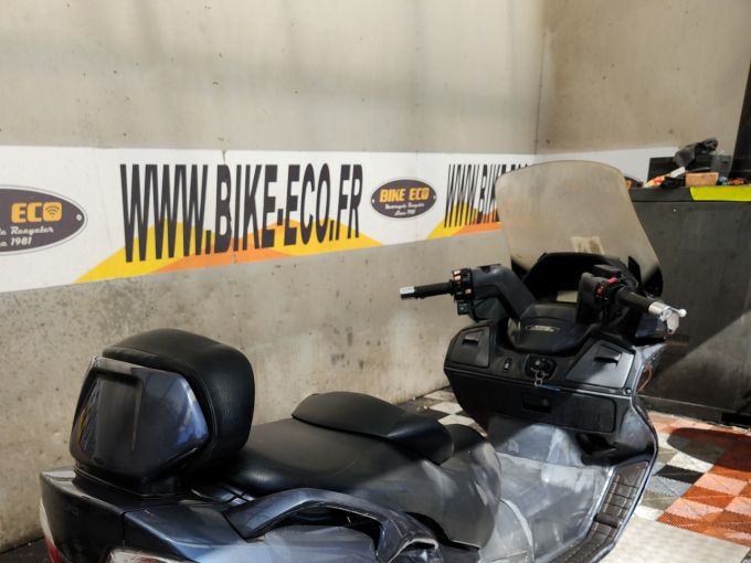 SUZUKI BURGMAN 650 4