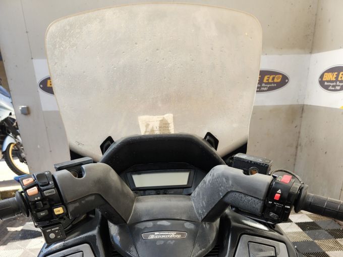 SUZUKI BURGMAN 650 4