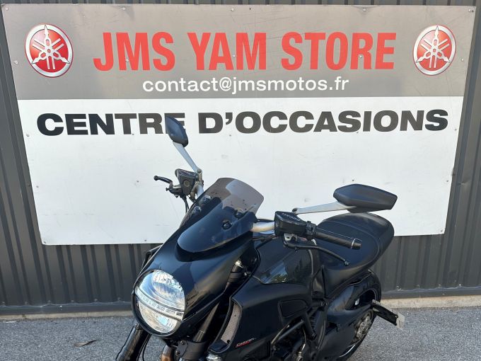 DUCATI DIAVEL CARBON 4