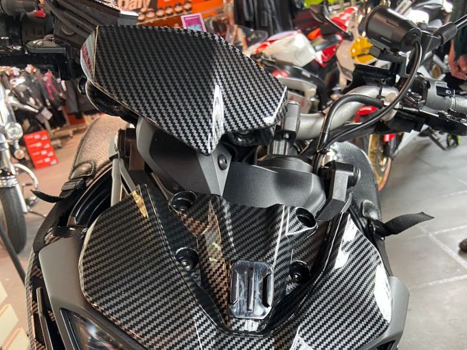 YAMAHA MT-09 4