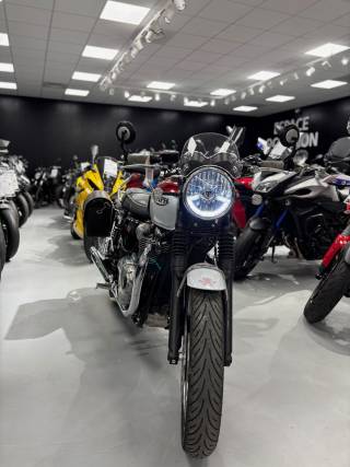 TRIUMPH BONNEVILLE T120 - 2021