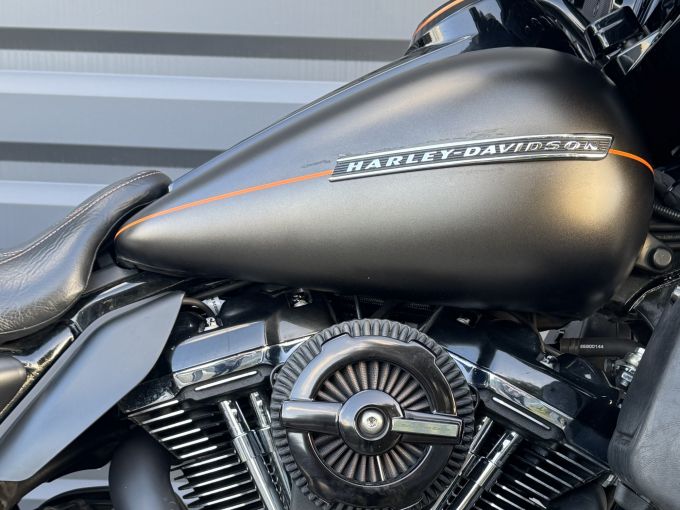 HARLEY-DAVIDSON TOURING STREET GLIDE 1868 SPECIAL 4