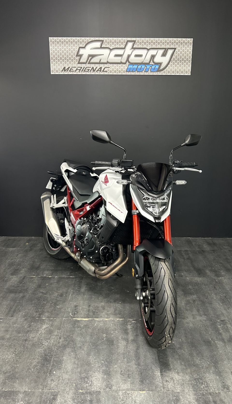 HONDA CB 750 HORNET 4