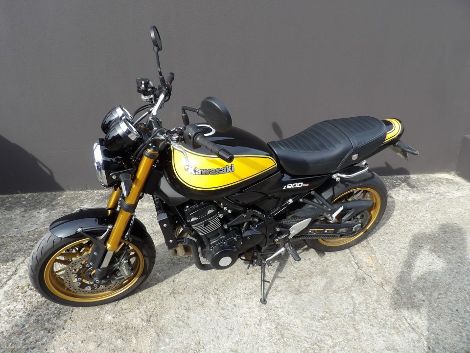KAWASAKI Z 900 RS SE 4