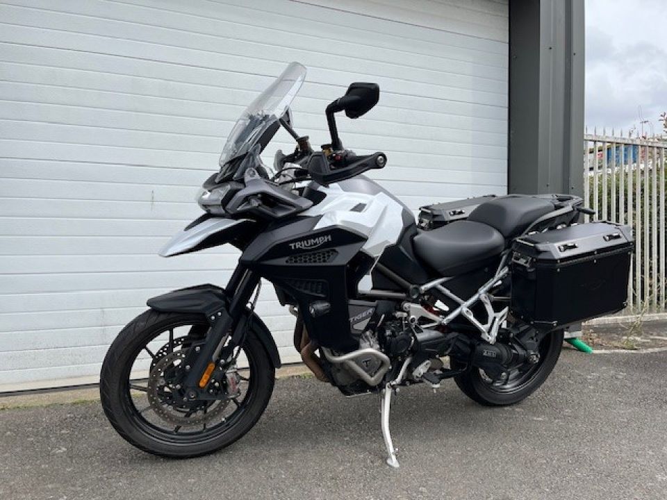 TRIUMPH TIGER 1200 GT EXPLORER 4
