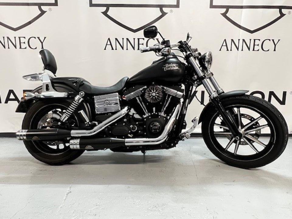 HARLEY-DAVIDSON DYNA STREET BOB 1690 4