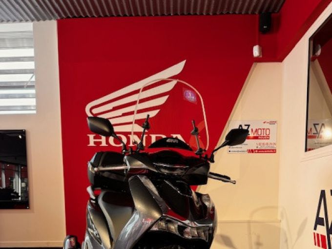 HONDA SH125AD 4