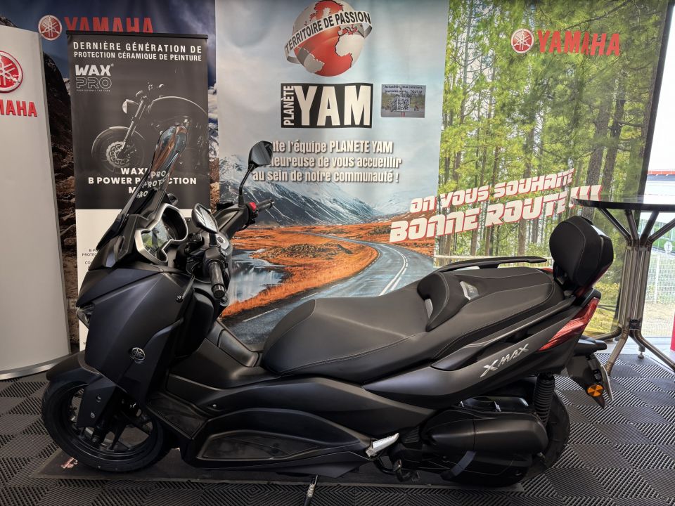 YAMAHA XMAX 125 4