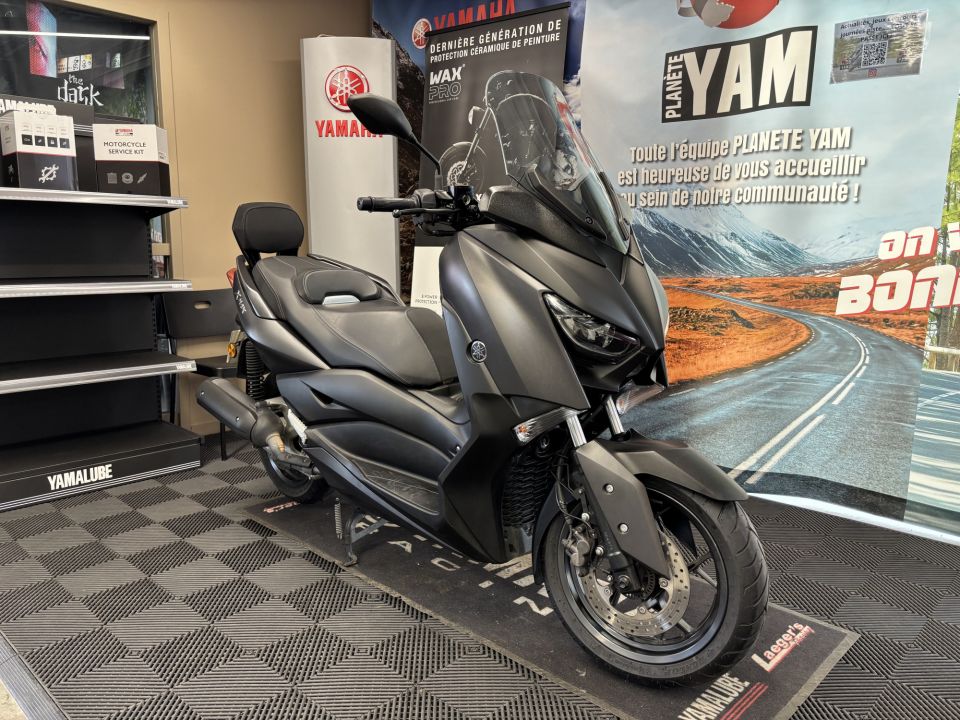 YAMAHA XMAX 125 4