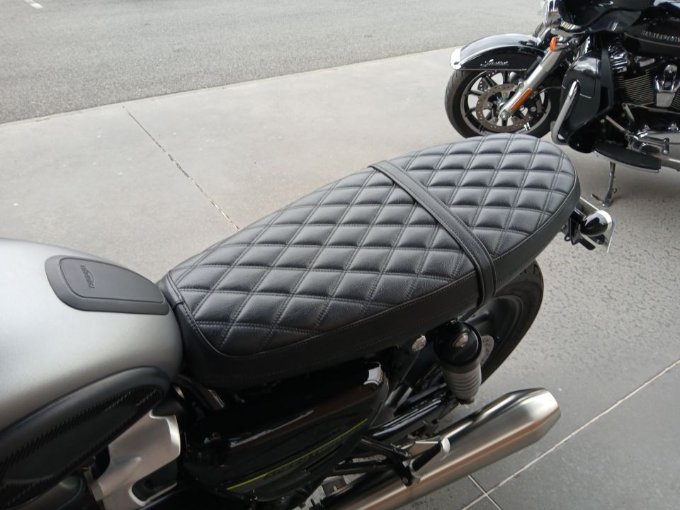 TRIUMPH SPEED TWIN 900 4