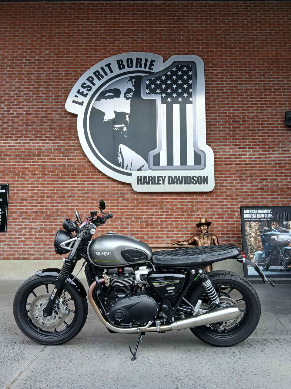 TRIUMPH SPEED TWIN 900 4