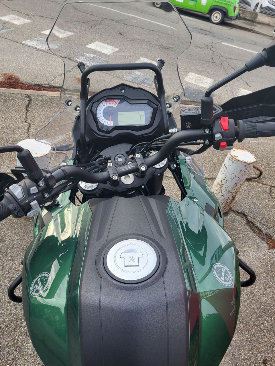 BENELLI TRK 502 4