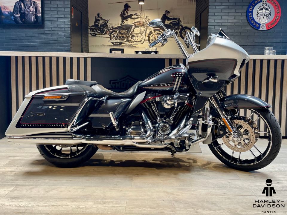 HARLEY-DAVIDSON TOURING ROAD GLIDE 1923 CVO 4