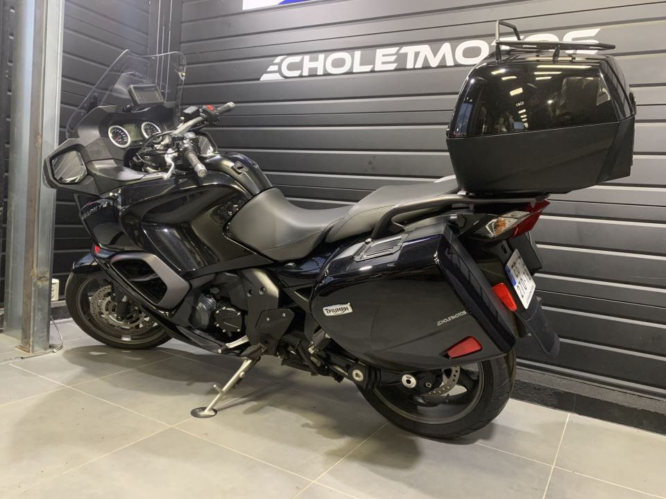 TRIUMPH TROPHY 1200 SE 4