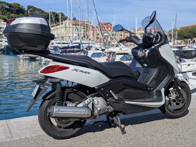 YAMAHA X-MAX 250 4