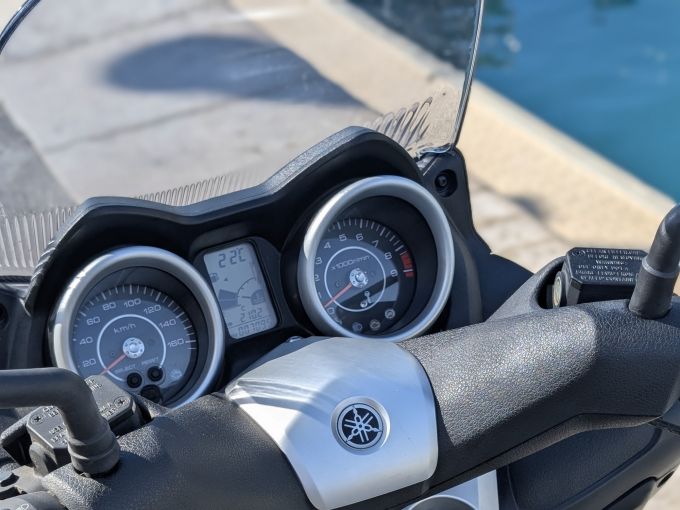 YAMAHA X-MAX 250 4