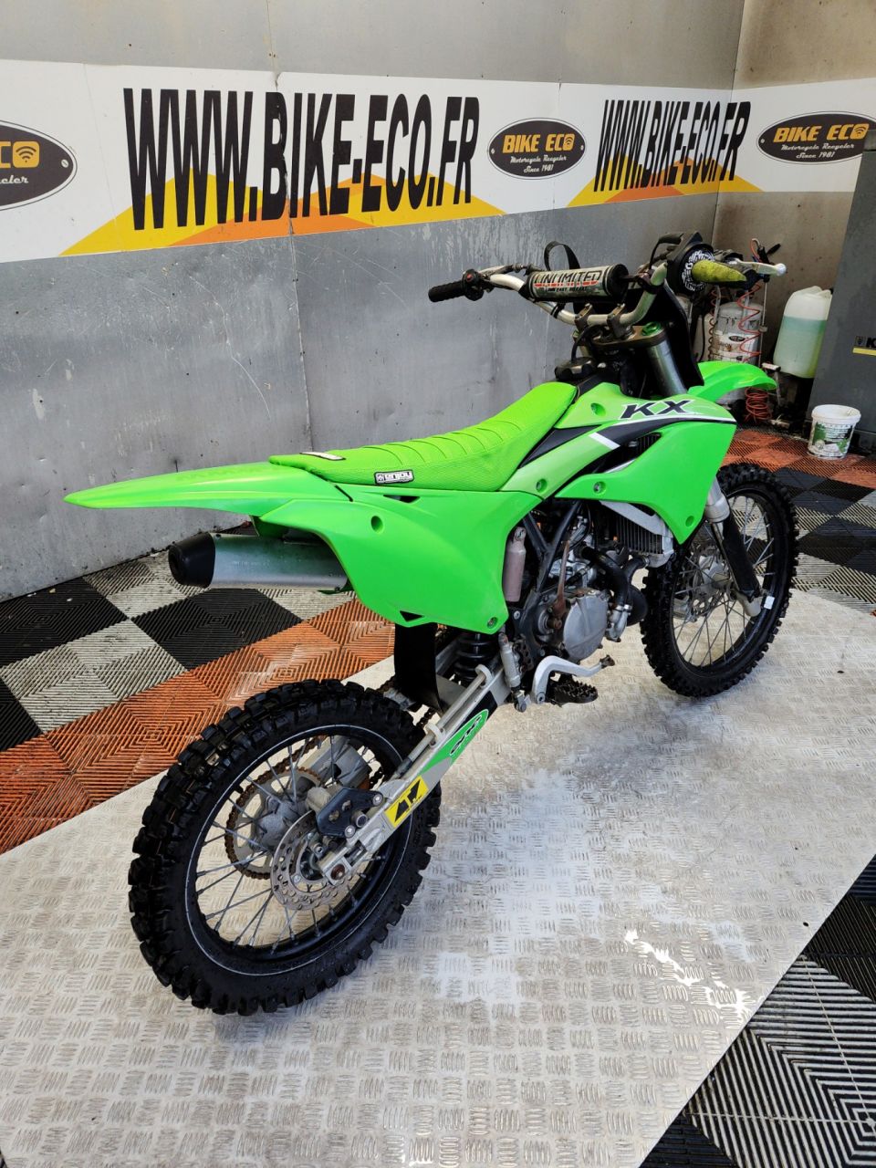 KAWASAKI KX 4