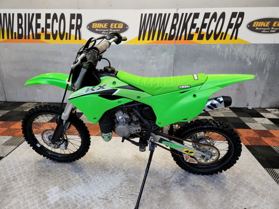 KAWASAKI KX 4