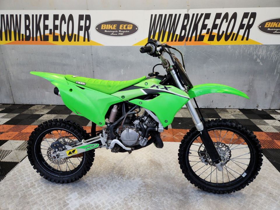 KAWASAKI KX 4