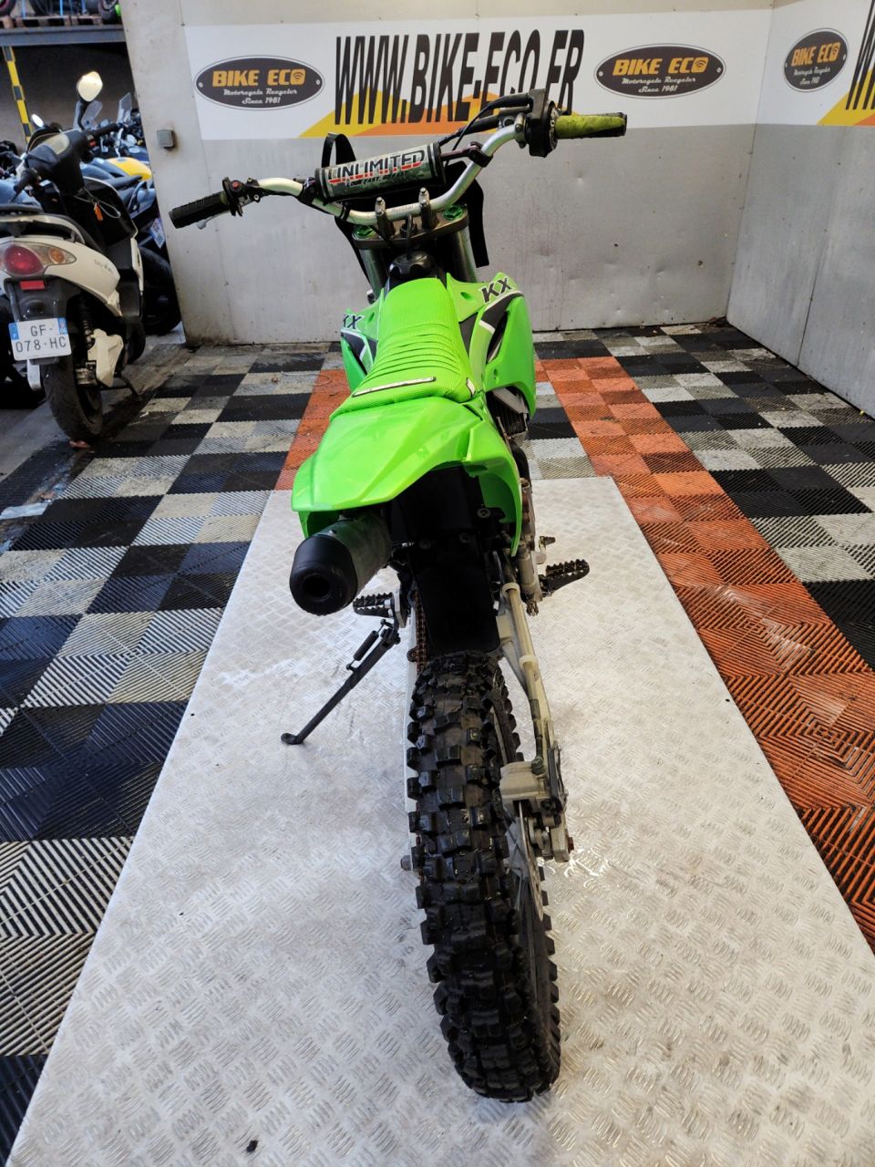 KAWASAKI KX 4