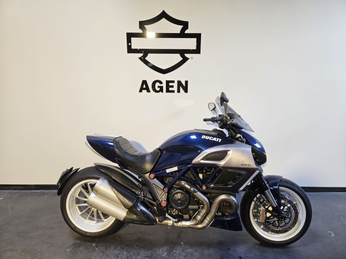 DUCATI Diavel 1200 Stripe 4