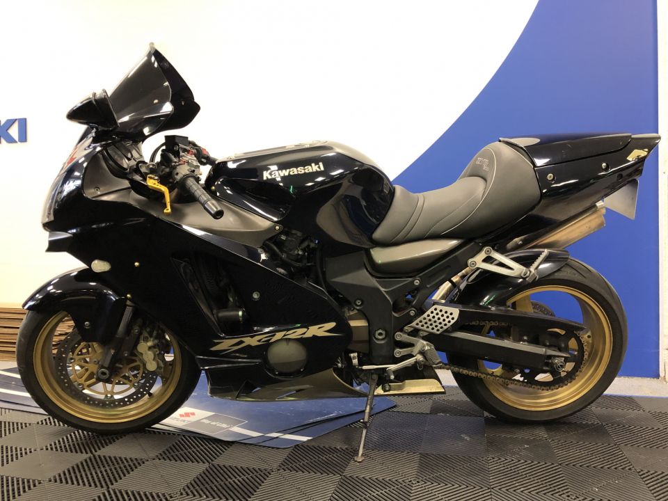 KAWASAKI ZX-12R 4