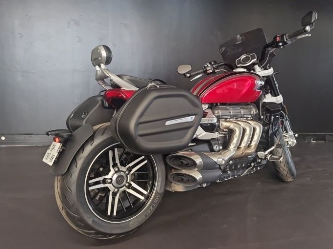 TRIUMPH ROCKET 3 GT 4