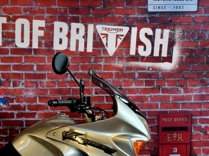 HONDA VARADERO 125 4