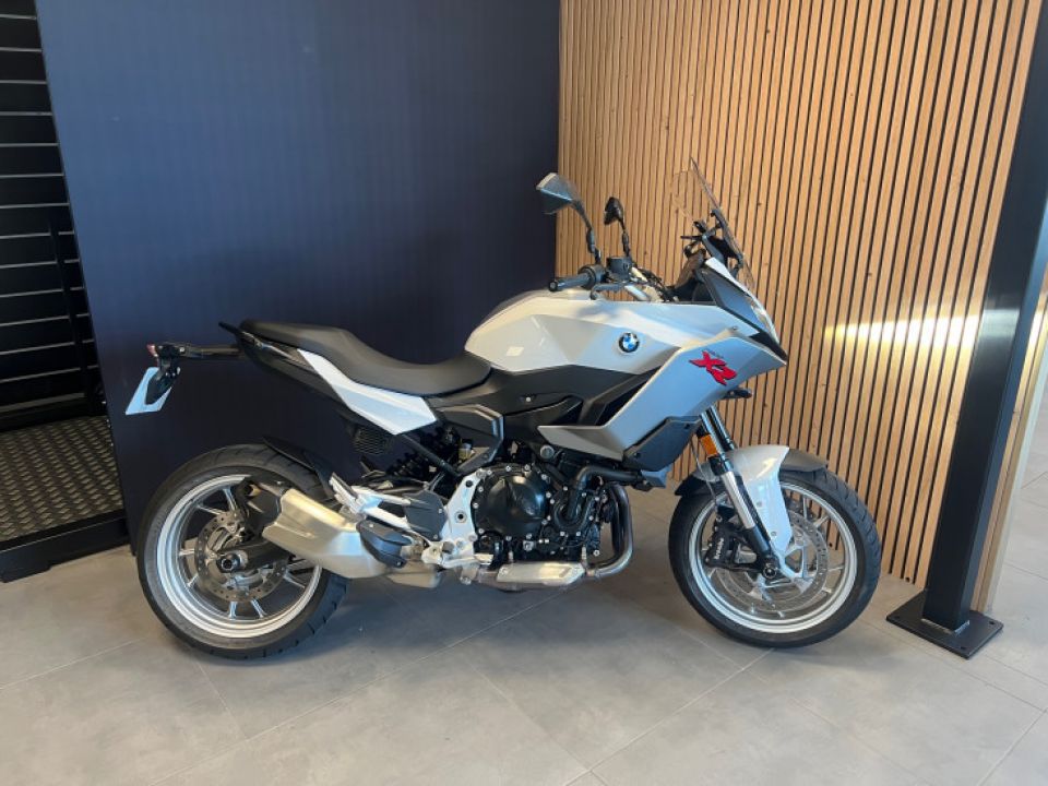 BMW F900XR 4