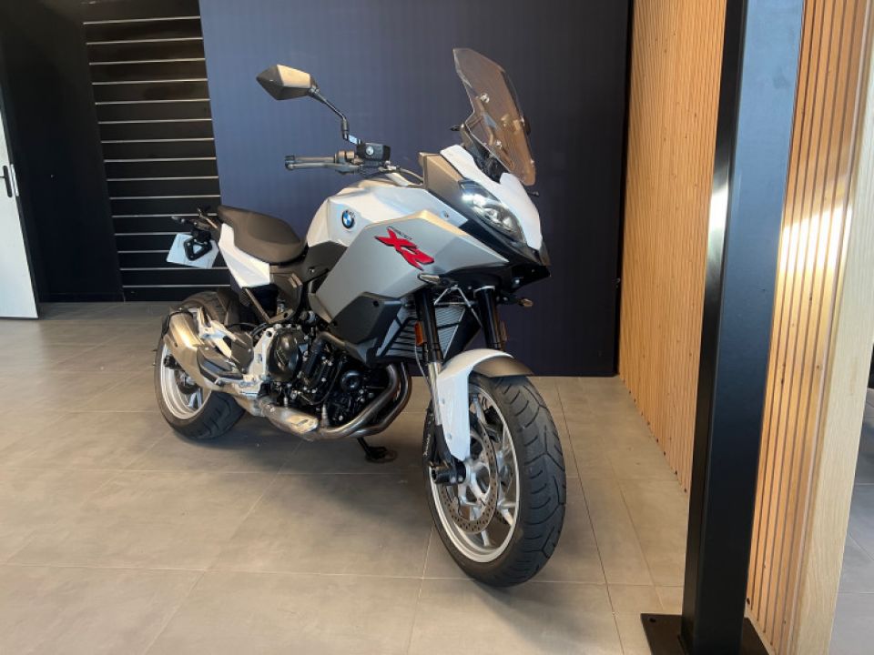 BMW F900XR 4