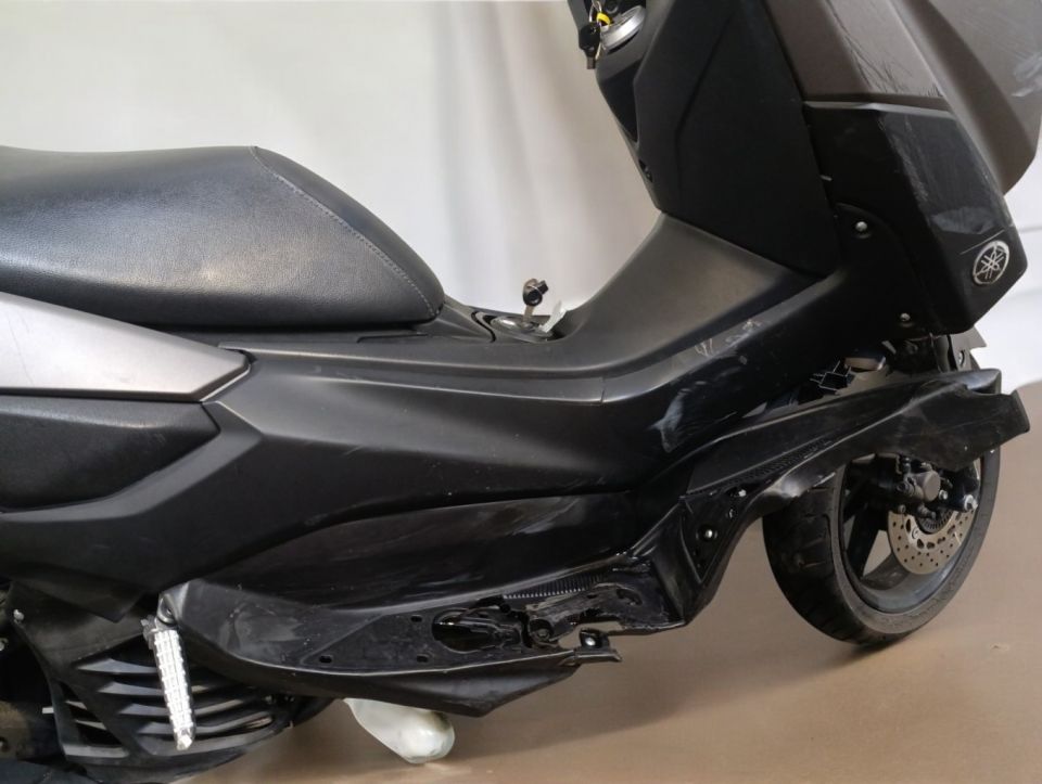 YAMAHA NMAX 125 4