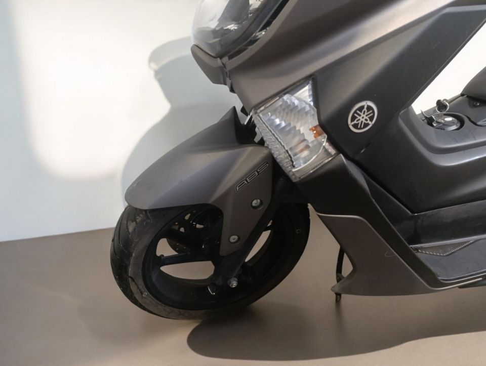 YAMAHA NMAX 125 4