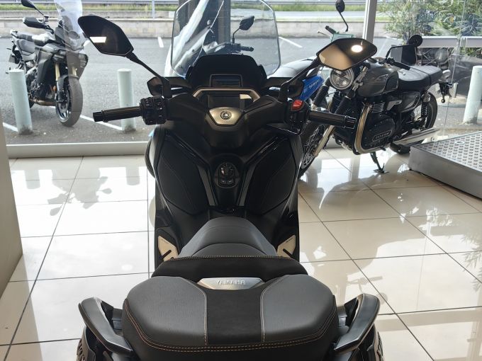 YAMAHA XMAX 125 TECH MAX 4