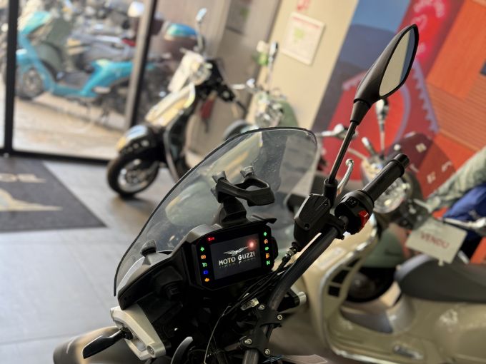 MOTO GUZZI V85 TT 850 4