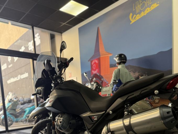 MOTO GUZZI V85 TT 850 4