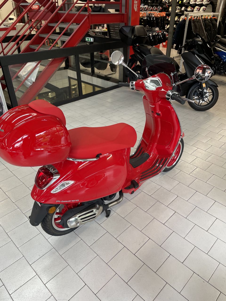 VESPA PRIMAVERA 50 4