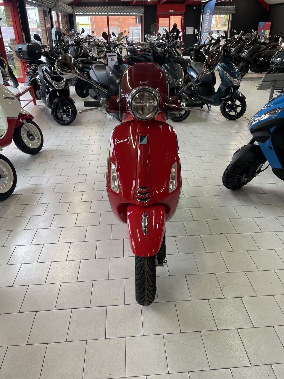 VESPA PRIMAVERA 50 4