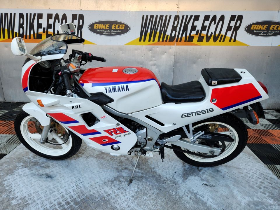 YAMAHA FZR 250 4