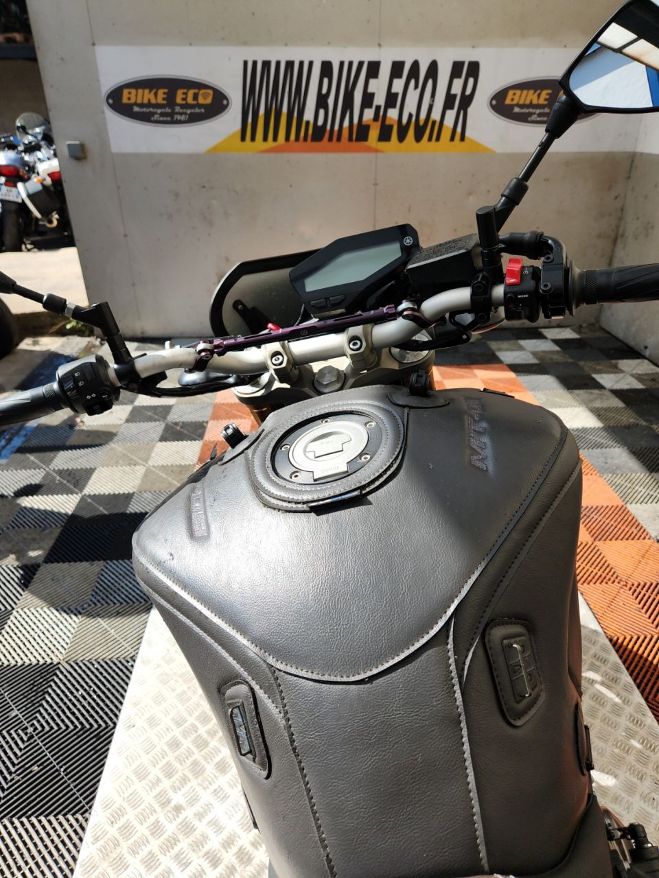 YAMAHA MT-09 SPORT TRACKER 4