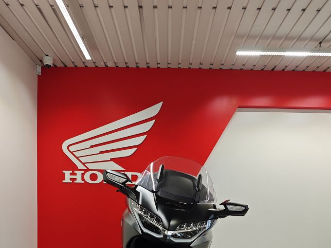 HONDA GL 1800 GOLDWING DCT 4