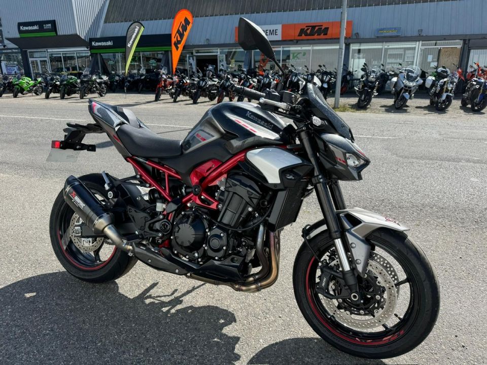 KAWASAKI Z900 PERFORMANCE 4
