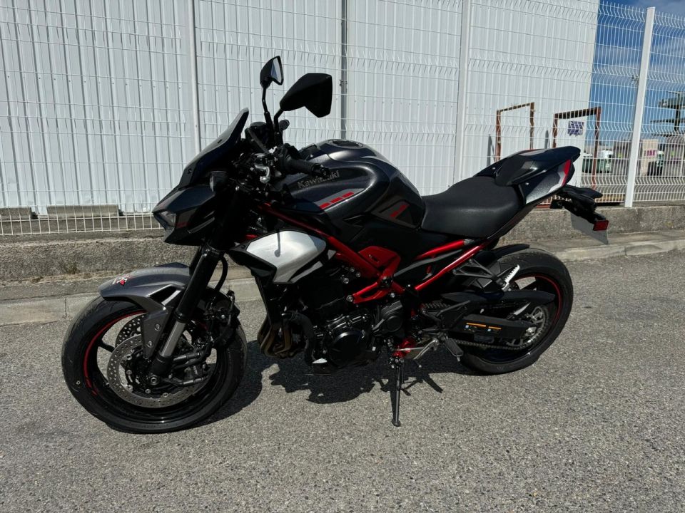KAWASAKI Z900 PERFORMANCE 4