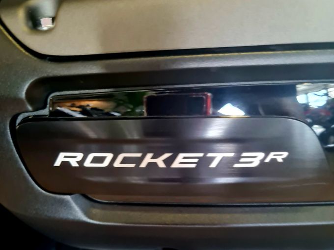 TRIUMPH ROCKET 3 R STORM 4