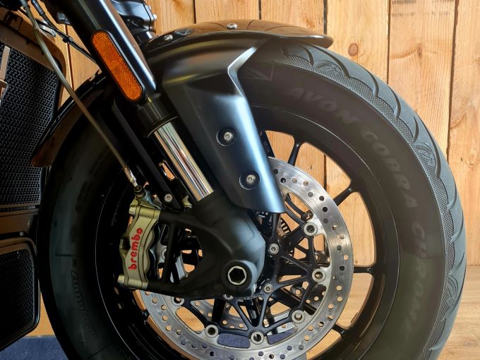 TRIUMPH ROCKET 3 R STORM 4