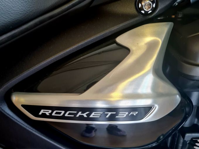 TRIUMPH ROCKET 3 R STORM 4