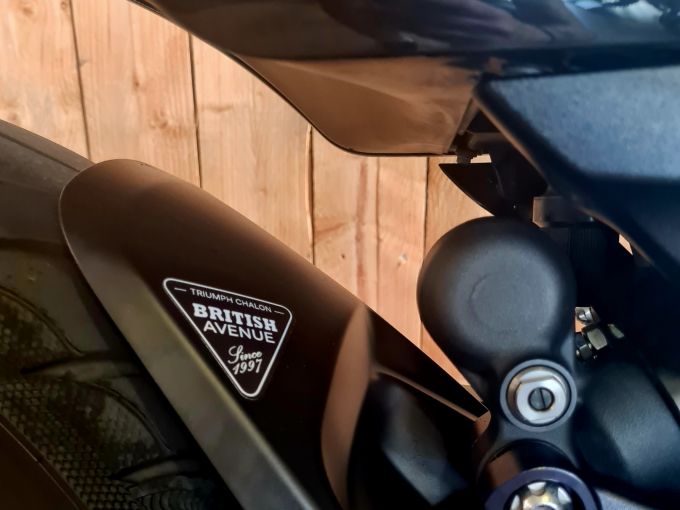 TRIUMPH ROCKET 3 R STORM 4