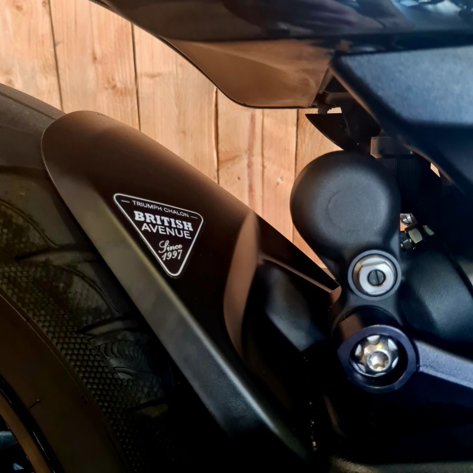 TRIUMPH ROCKET 3 R STORM 4