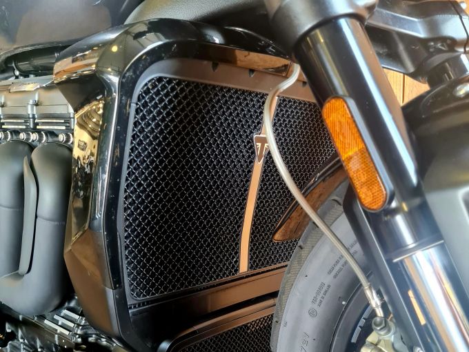 TRIUMPH ROCKET 3 R STORM 4