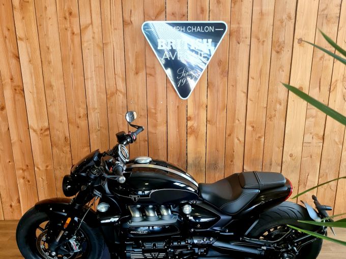 TRIUMPH ROCKET 3 R STORM 4