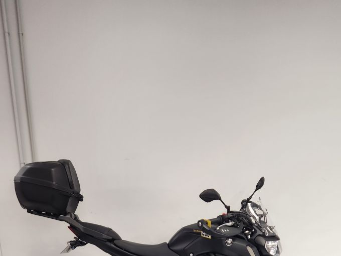 YAMAHA MT-07 (47.5CV) 4